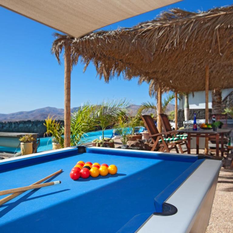 Exclusive SUPER-VILLA 12 bed,11 bath with Amazing Facilities, Sea and Mountain Views - Villa Deluxe - 12