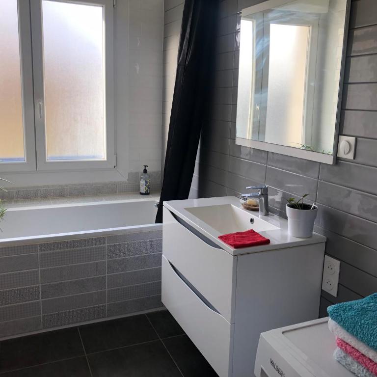 Dunkerque Malo Centre - 1km mer et plage - Two-Bedroom Apartment - 7