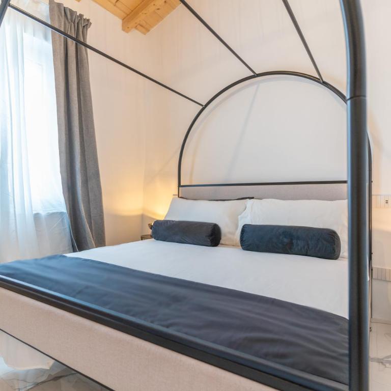 Palazzo San Zeno - Two-Bedroom Deluxe Apartment - 7