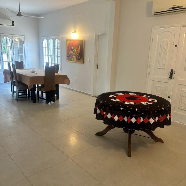 Lo de Ati Sanber - Five-Bedroom House - 4
