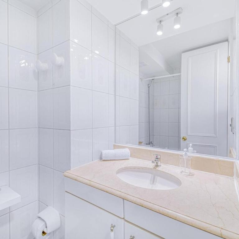 Urban Life Colon - 2D Pool & Wifi - Two-Bedroom Apartment - 16