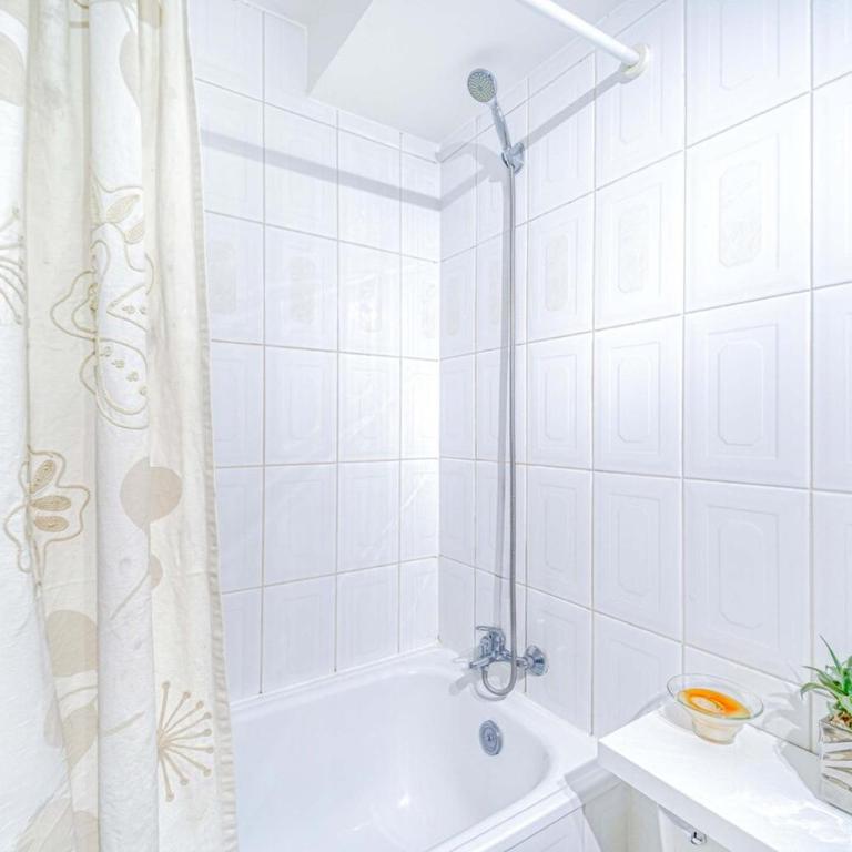 Urban Life Colon - 2D Pool & Wifi - Two-Bedroom Apartment - 17