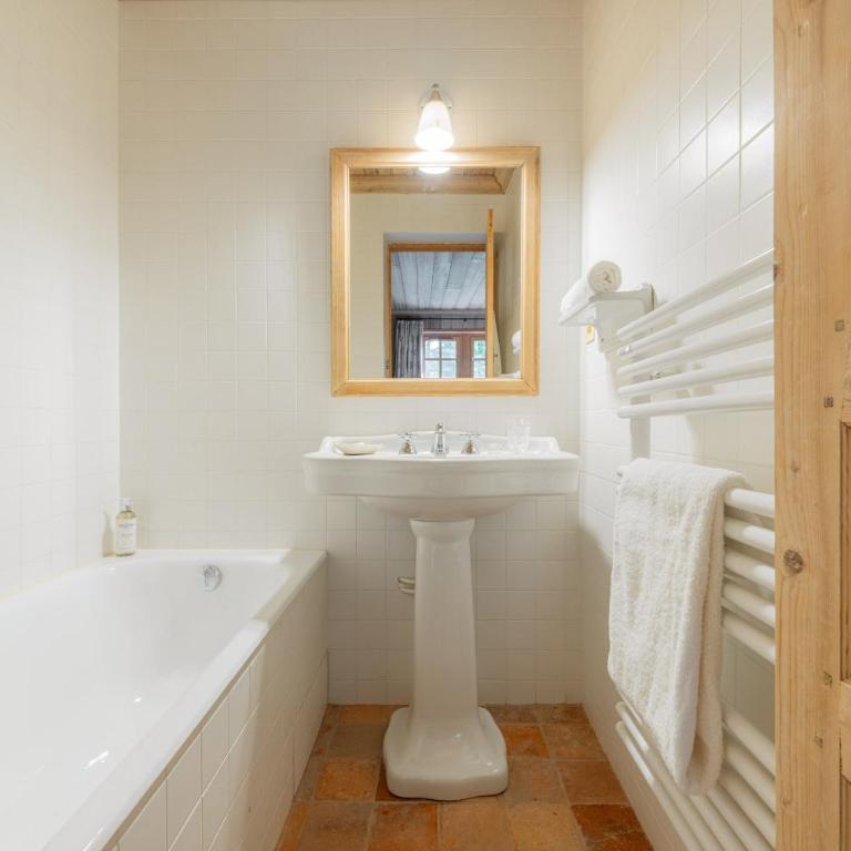 Le Chalet l'Harmonie - Pierres d'Histoire - Chalet Supérieur - 35