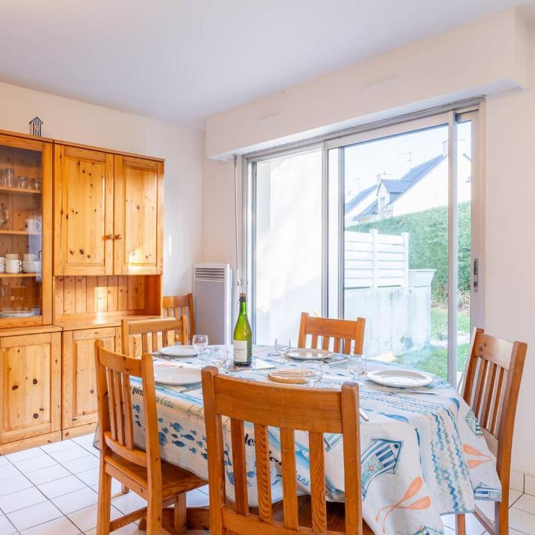 Appartement à Carnac: 3 pièces, 6 pers, 45m², Wifi, proche plages, terrasse, garage - FR-1-477-70 - Appartement (6 Adultes) - 11