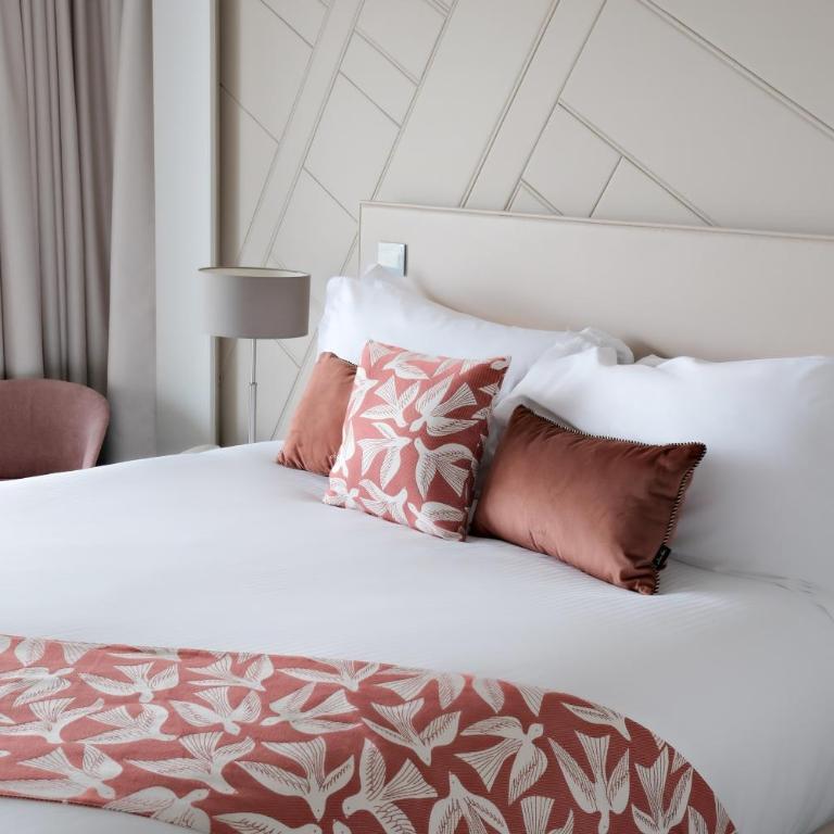 Thalazur Cabourg - Hôtel & Spa - Chambre Double Deluxe - Vue Latérale sur Mer - 4