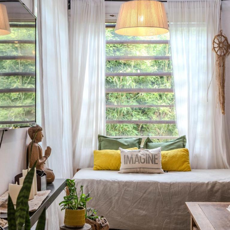 Ideal Casa de 2 Pisos Con Quincho Y Pileta - Casa de 4 dormitorios - 32