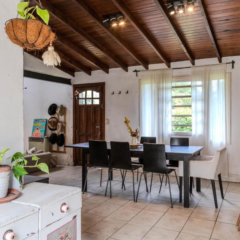 Ideal Casa de 2 Pisos Con Quincho Y Pileta - Casa de 4 dormitorios - 31