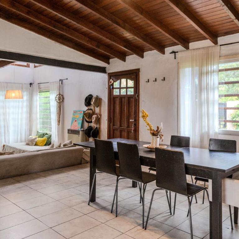 Ideal Casa de 2 Pisos Con Quincho Y Pileta - Casa de 4 dormitorios - 29