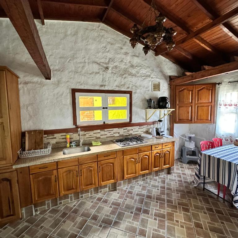 Melongos Jardín - Two-Bedroom House - 7