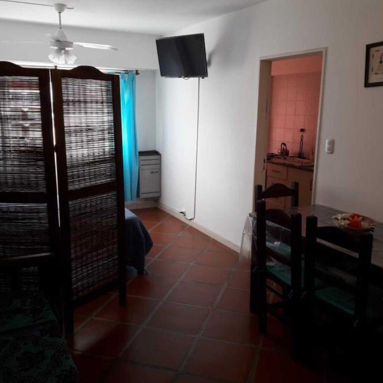 Departamento Necochea Frente Al Mar - One-Bedroom Apartment - 5