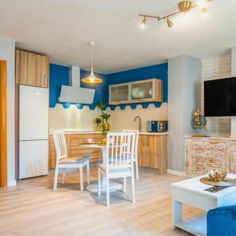 Apartamento Granada con Piscina y Parking incluido - Two-Bedroom Apartment - 9