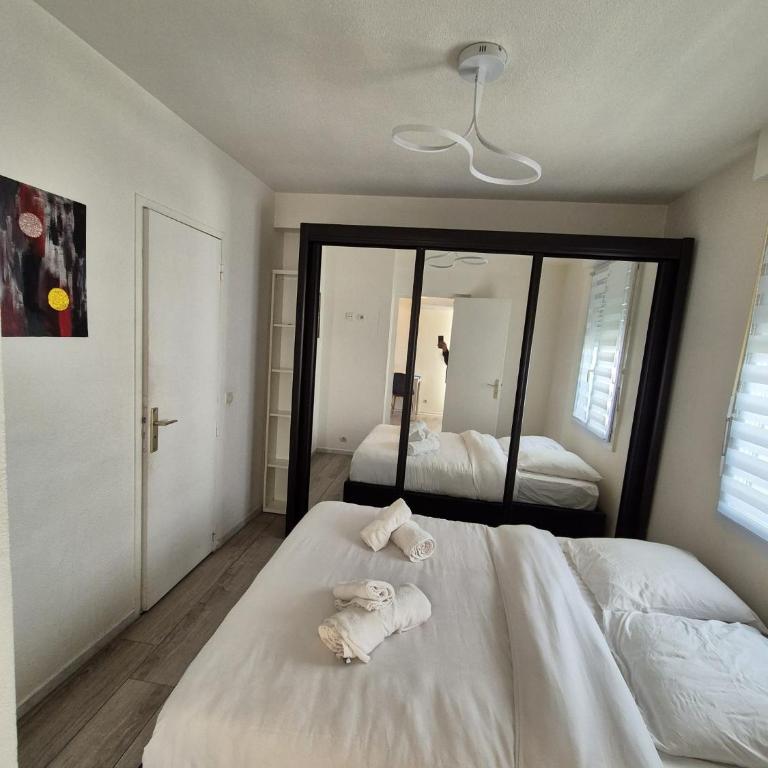 Plein centre Appartement climatisé et spacieux avec grande terrasse sur le toit à Nice - Appartement 1 Chambre - 24