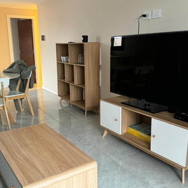 Check and Home - Corrientes III - 4 Huéspedes con Balcon y Cochera - One-Bedroom Apartment with City View - 9
