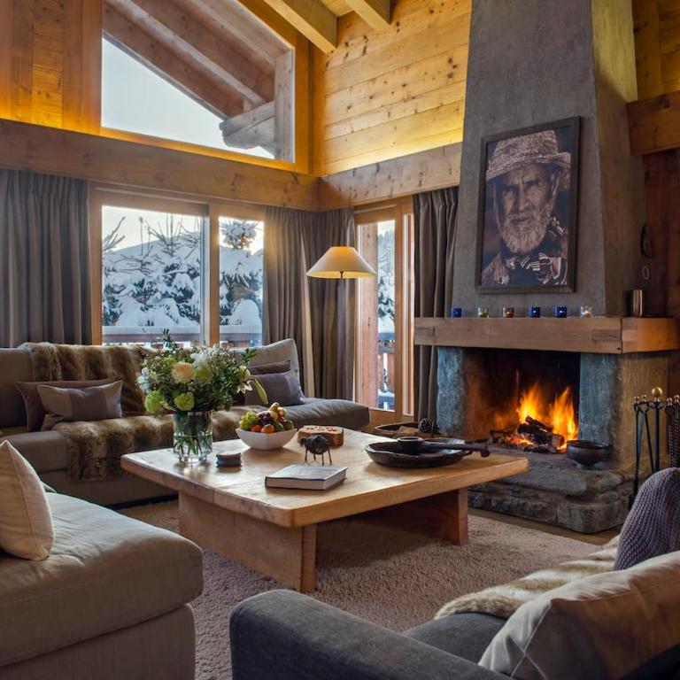 Chalet with Hot Tub and Stunning Views - Ferienhaus - 18