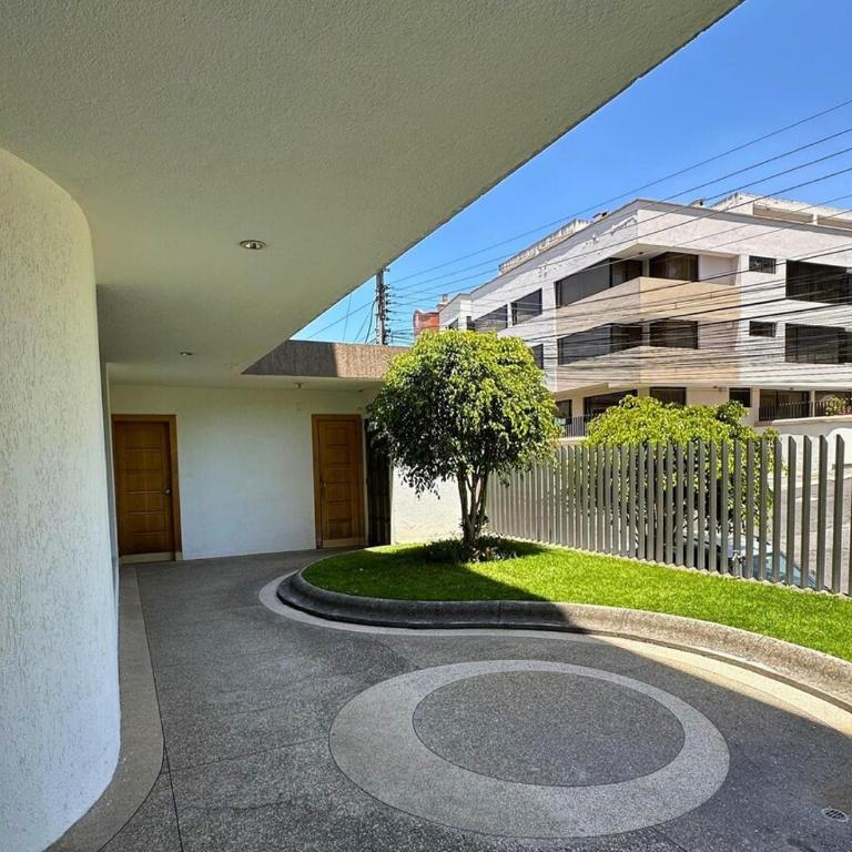 Comoda suite ejecutiva con entrada independiente - One-Bedroom Apartment - 7