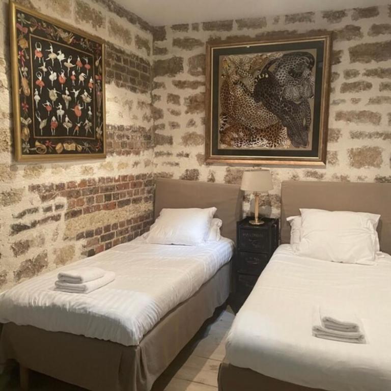 ATELIER D artiste sur L Ile Saint Louis - Appartement 2 Chambres - 21