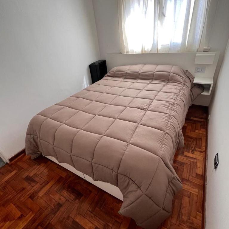 Confortable Depto 2 ambientes sobre Avenida Colón - Apartamento de 1 dormitorio - 9