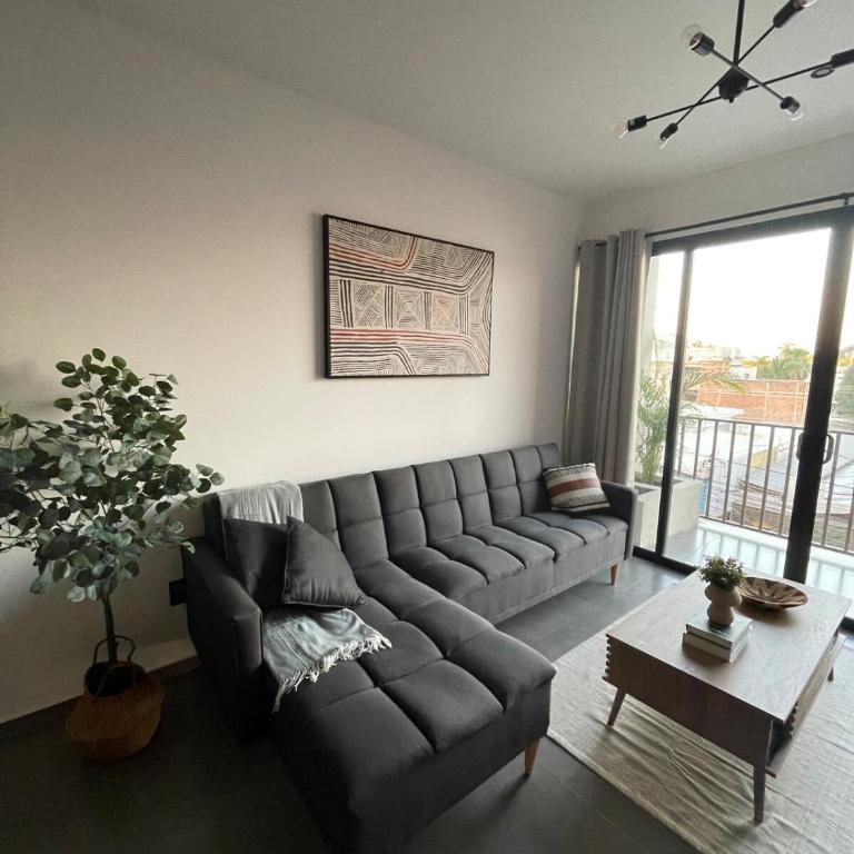 Stylish Condo Steps to Beach & Malecón - Two-Room Apartment - 3