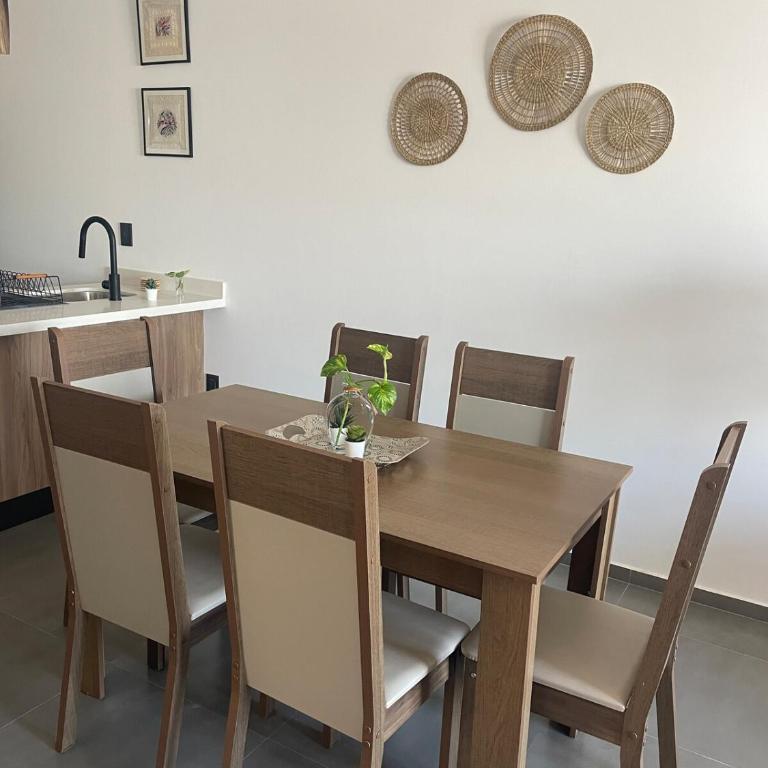 Stylish Condo Steps to Beach & Malecón - Two-Room Apartment - 7