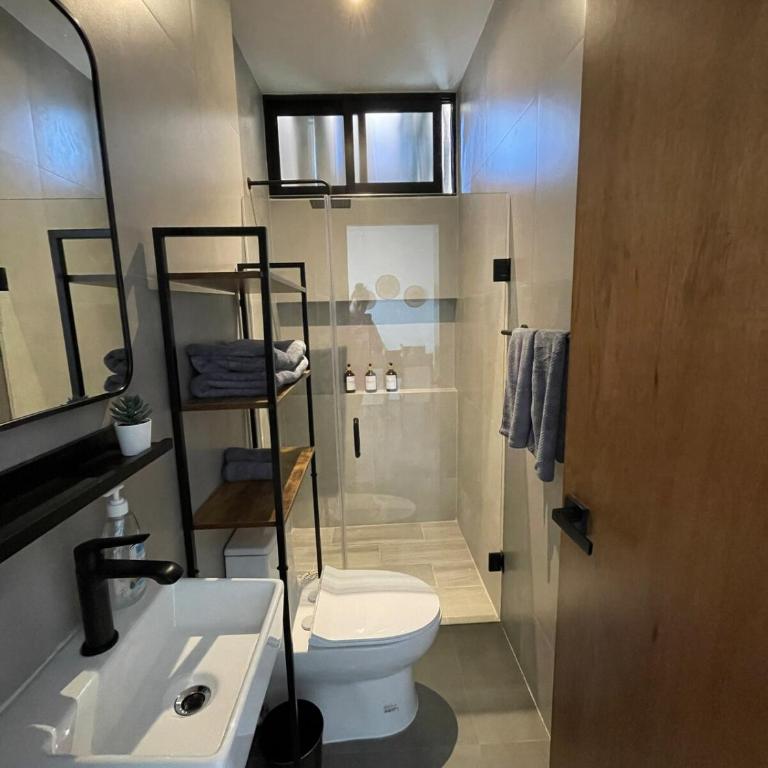 Stylish Condo Steps to Beach & Malecón - Two-Room Apartment - 17