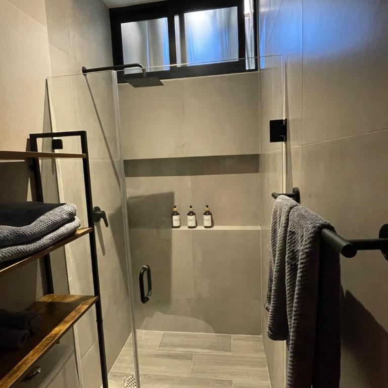 Stylish Condo Steps to Beach & Malecón - Two-Room Apartment - 25