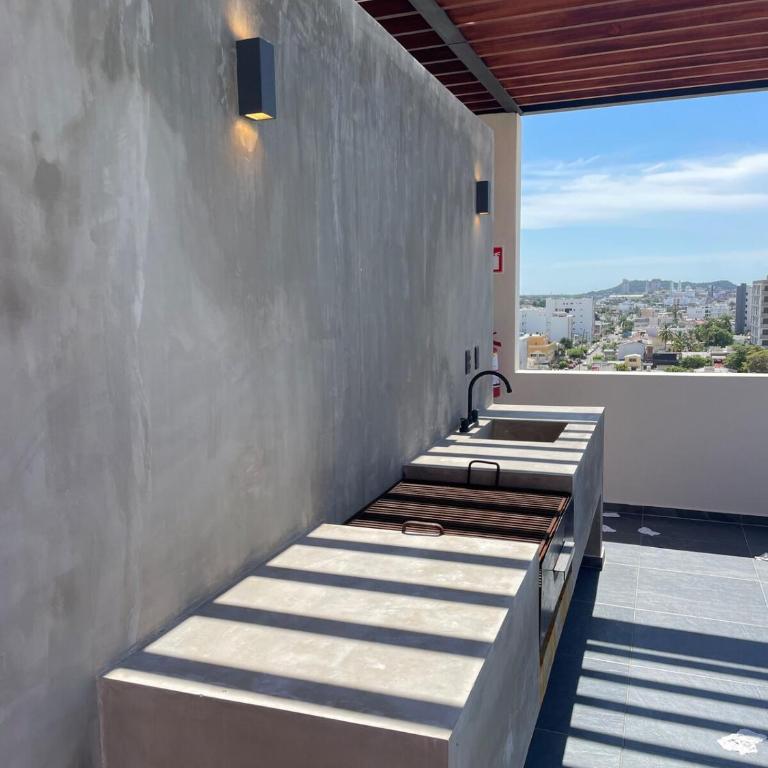 Stylish Condo Steps to Beach & Malecón - Two-Room Apartment - 37