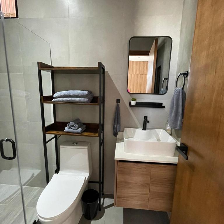 Stylish Condo Steps to Beach & Malecón - Two-Room Apartment - 46