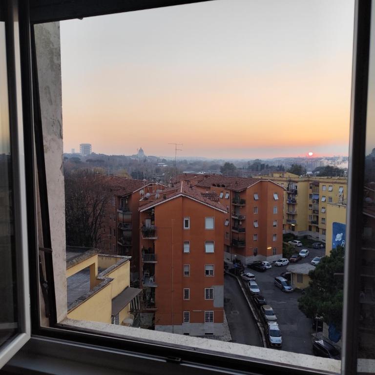 Rome View Apartment - Three-Bedroom Apartment - 13