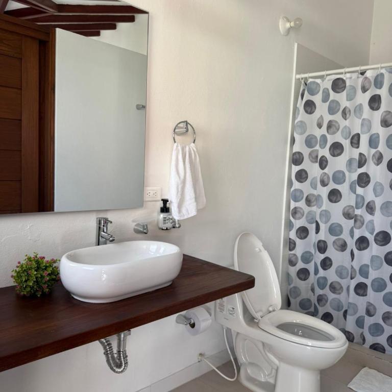 Casa Hotel El Encanto de Villa - Quadruple Room with Garden View - 1