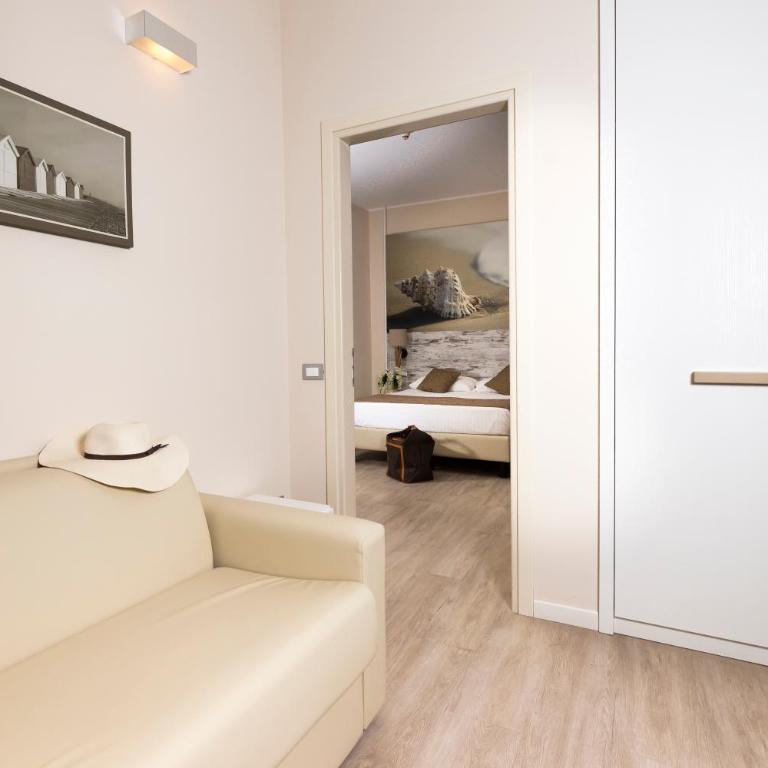 Hotel Life - Natural Style Rimini - Junior Suite con Vista Mare - 10