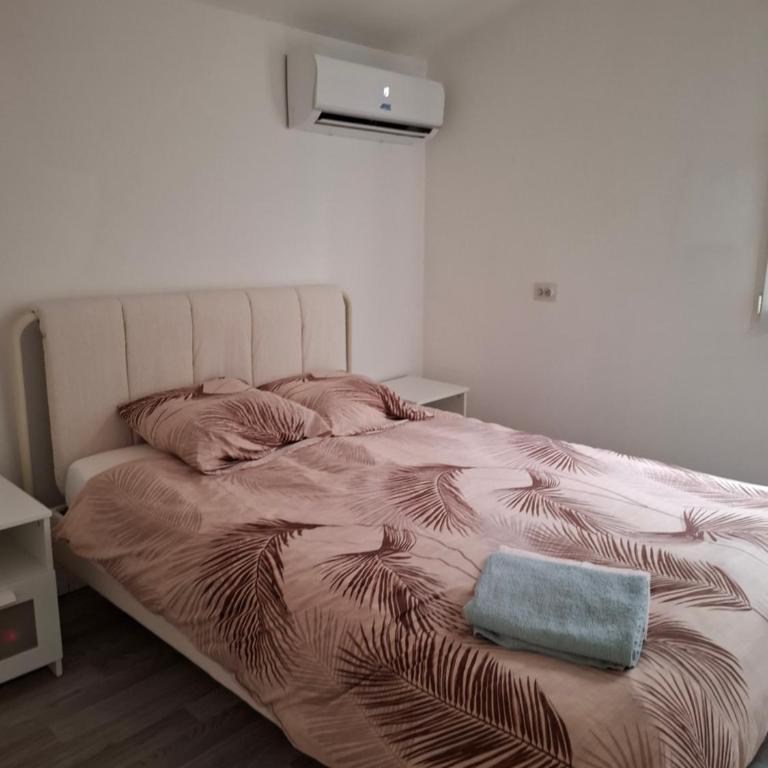 Ateka Maison et 2 appartements 9 chambres piscine - Maison de Vacances - 28
