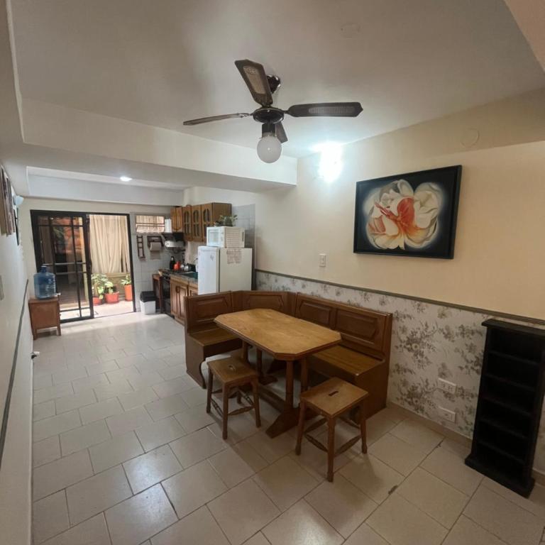 Dpto Centro - Apartamento de 2 dormitorios - 1