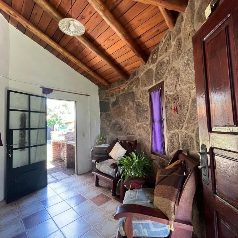 Casa rústica y departamento con wifi, cochera y asador a metros del río Mina Clavero - Casa con 1 dormitorio - 6