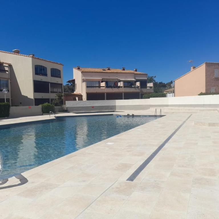 Agréable Studio Cabine - Clim-Piscine-Parking - proche Plage RICHELIEU - Appartement - 1