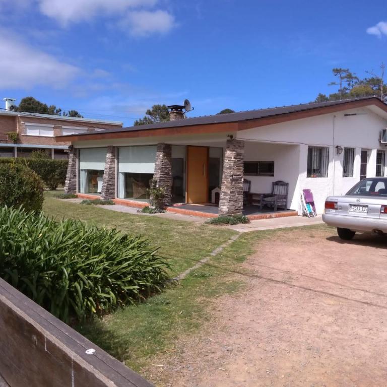 Mar y Luz - Three-Bedroom House - 12