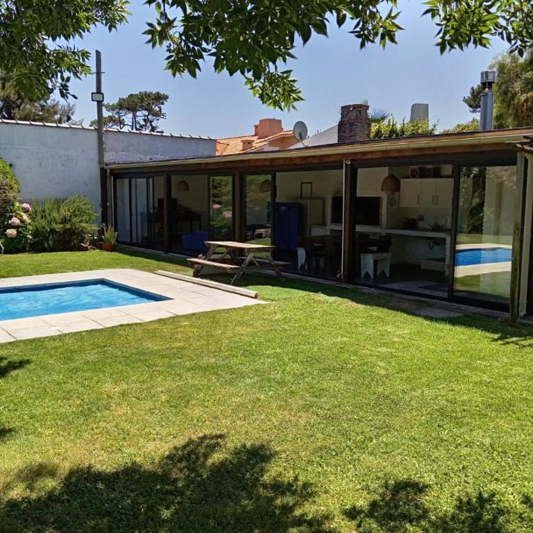 Mar y Luz - Three-Bedroom House - 17