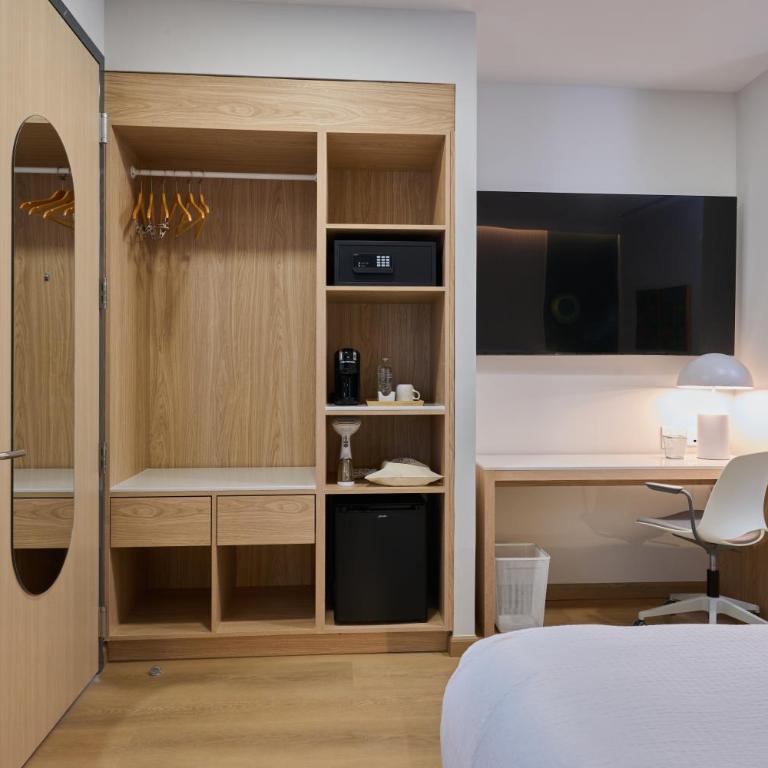 WorldHotels Guadalajara Zona Andares - Habitación con cama extragrande - Adaptada para personas de movilidad reducida - 3
