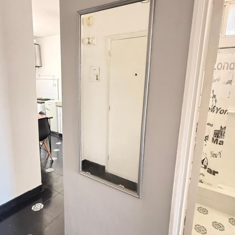 Departamento céntrico y moderno a pasos de Plaza España, en pleno microcentro de Mendoza!! Pellegrini Apartments Rivadavia - Apartamento de 1 dormitorio con vistas a la ciudad - 20