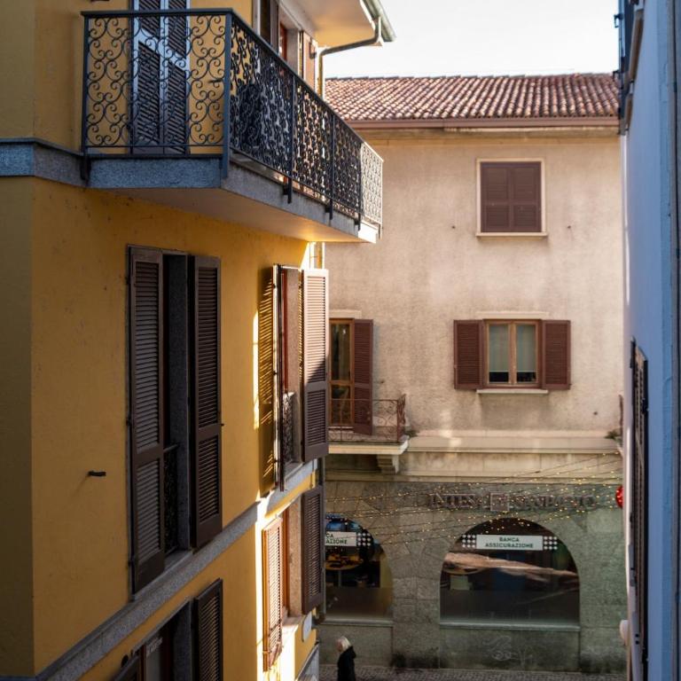 Perla sul Lago - LuxuryApartment - Arona centre - Appartamento con 3 Camere da Letto - 3