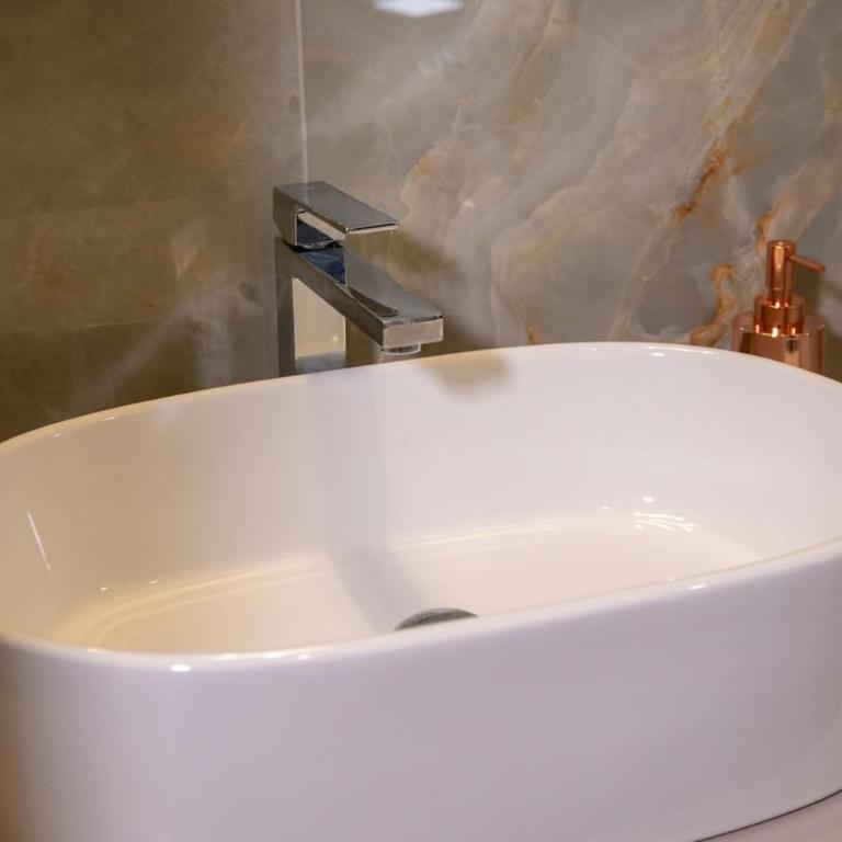 Perla sul Lago - LuxuryApartment - Arona centre - Appartamento con 3 Camere da Letto - 25