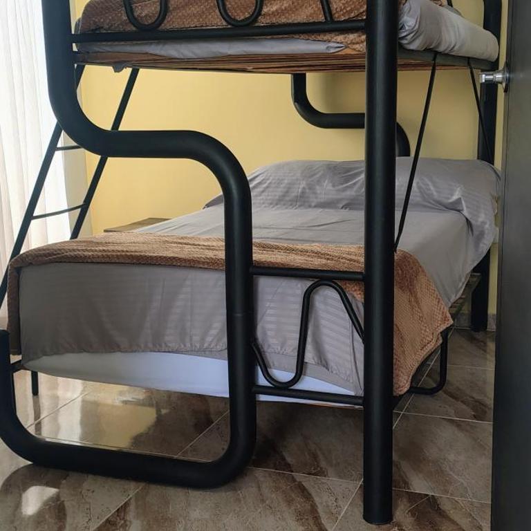 Apartamento amoblado alquiler por noches, fin de semana, meses, ubicado en Ibagué 4 piso totalmente independiente - Apartamento de 2 dormitorios - 4