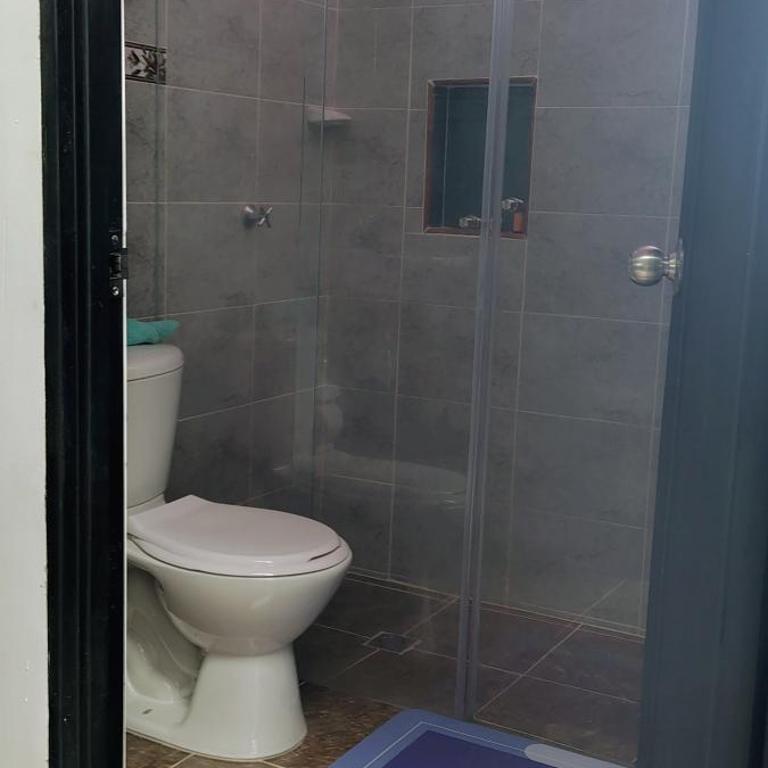 Apartamento amoblado alquiler por noches, fin de semana, meses, ubicado en Ibagué 4 piso totalmente independiente - Apartamento de 2 dormitorios - 16