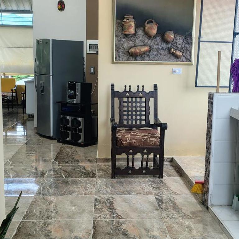 Apartamento amoblado alquiler por noches, fin de semana, meses, ubicado en Ibagué 4 piso totalmente independiente - Apartamento de 2 dormitorios - 24