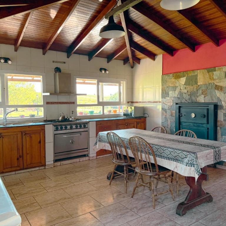 Casa Quinta Tandil - Five-Bedroom House - 2
