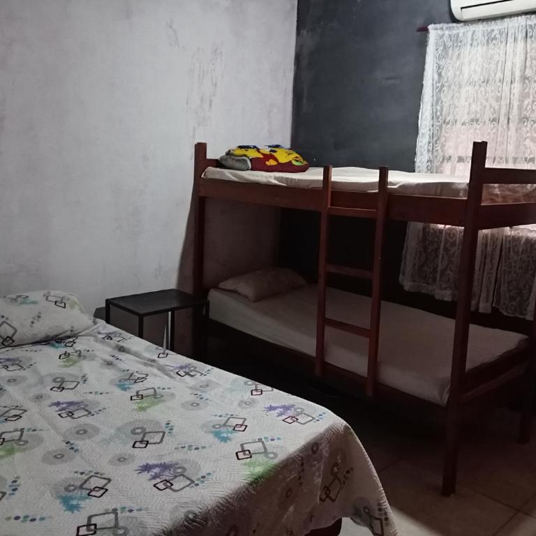 Marce Alojamiento - Two-Bedroom House - 4