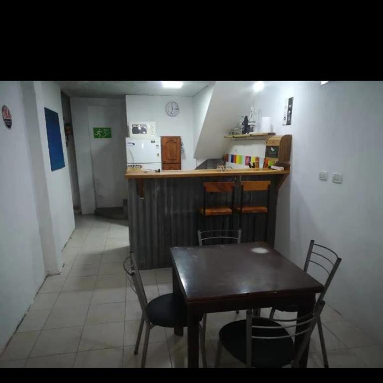 Casa para 4 personas por noche - Two-Bedroom Apartment - 11