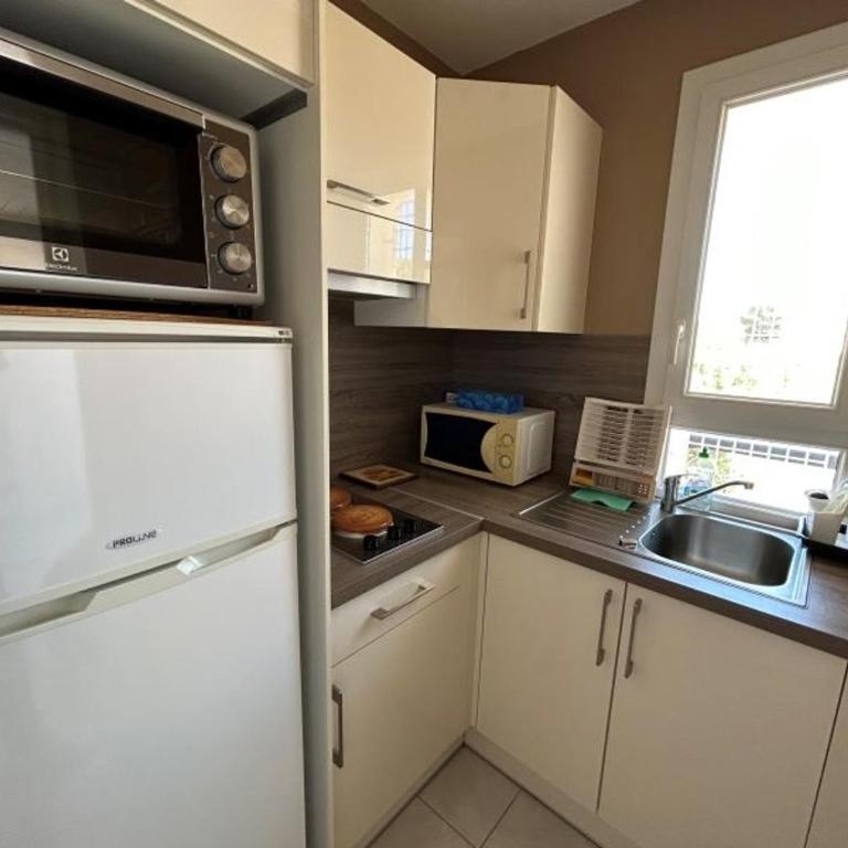 Appartement pour 4 à 150m de la plage avec parking - FR-1-837-70 - Appartement - 5