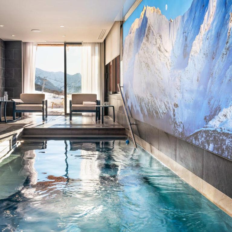 Chalet spacieux à Arc 1800 avec piscine intérieure et sauna - FR-1-866-3 - Chalet - 1