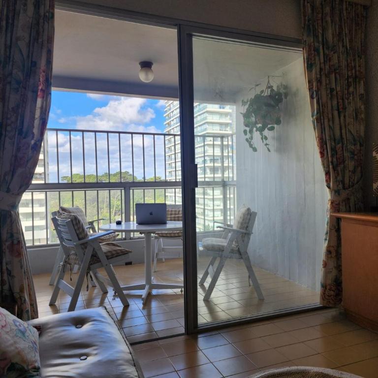 Apartamento Familiar en Playa Mansa, Punta del Este - Three-Bedroom Apartment - 1