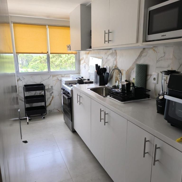 Apartamento Familiar en Playa Mansa, Punta del Este - Apartamento de 3 dormitorios - 12